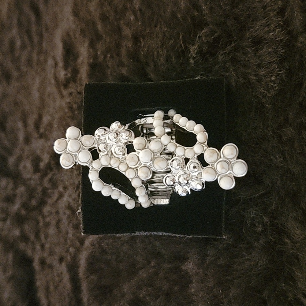NWT! White Ring